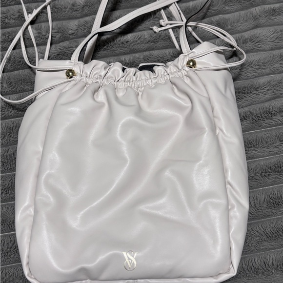 Victoria's Secret Vegan Leather Cinch Tote Bag - Picture 3 of 7